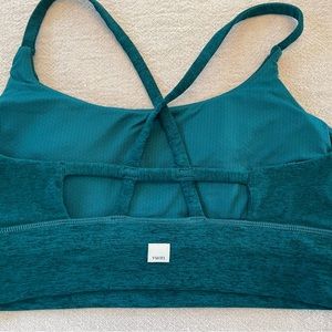 Vuori sports bra.  Jade Heather.  Size L